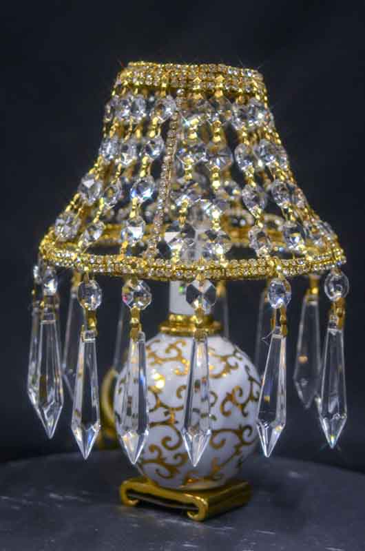 Enchanted Glow: Crystal Elegance Table Lamp